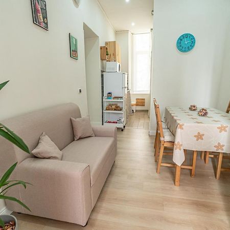 Casa Vacanze Decumano 18 Naples Exterior photo
