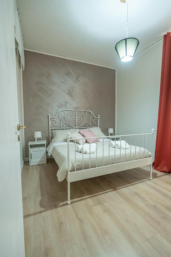 Casa Vacanze Decumano 18 Naples Exterior photo